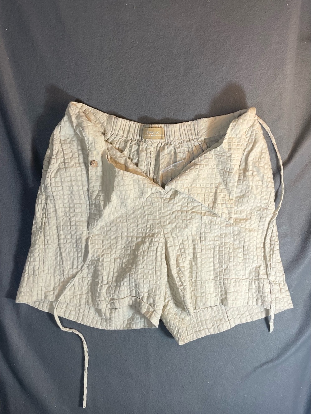 Free People free-est Textured Gauze Pull on shorts.
